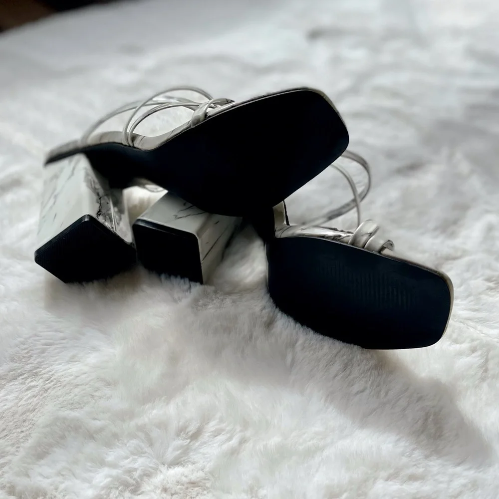 🖤🤍 Pretty Little Things 🖤🤍 New! Marble Heels - Picture 6 of 12
